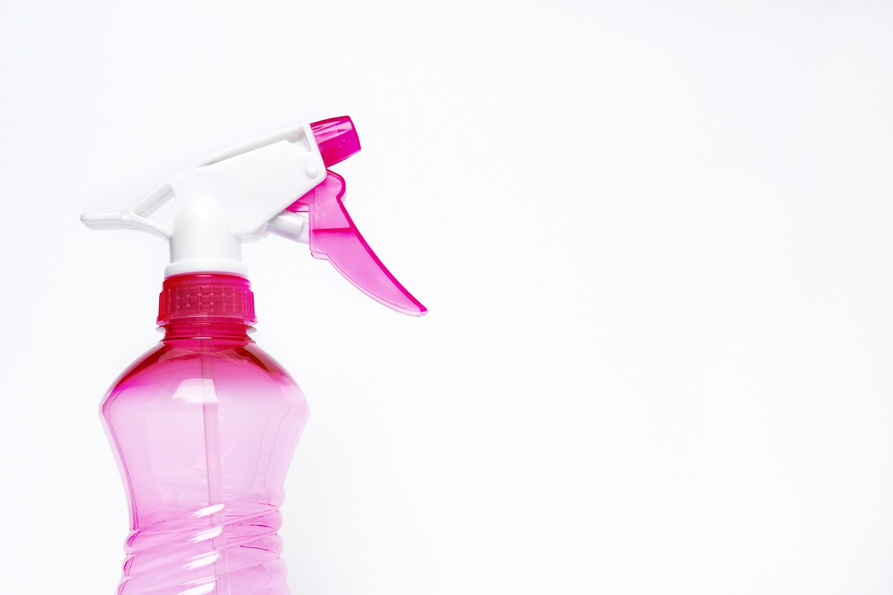 How to Create a Weekly Cleaning Schedule for Your Home